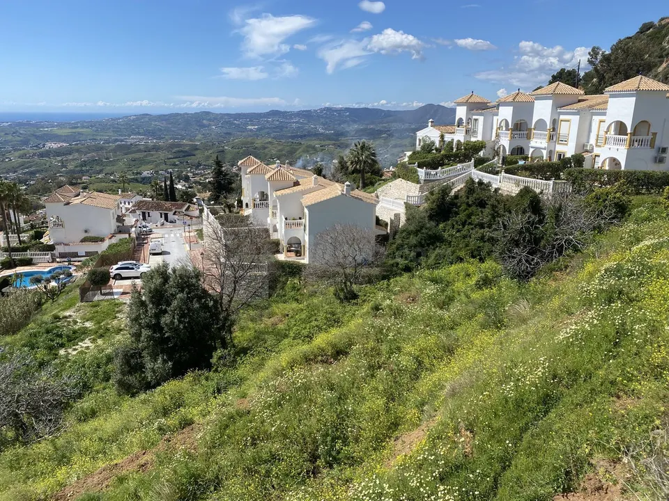 Parcela 6100m² en venta - Riviera del sol