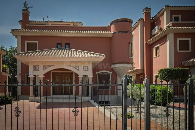 GRAN APARTAMENTO EN LAS RAMBLAS ORIHUELA COSTA: 3 HAB, 2 BAÑ