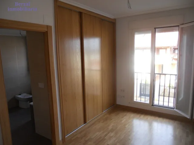 Chalet en venta en Navarrete. Muy amplio. A estrenar. — 10