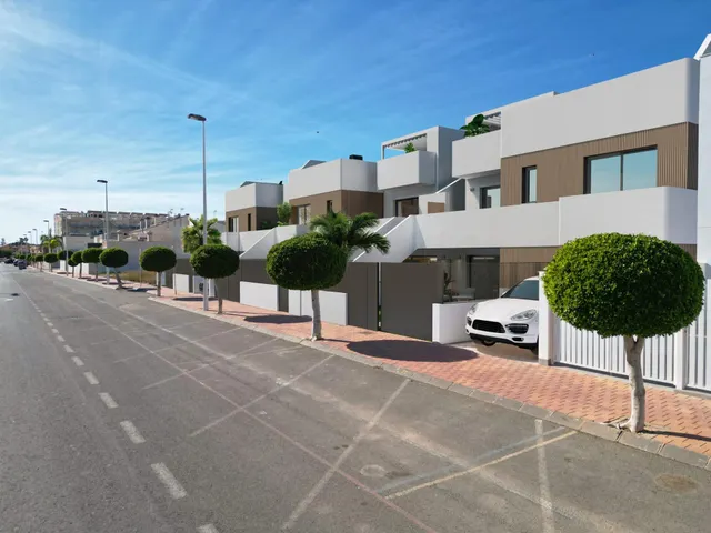 Bungalows de nueva construcción con piscina privada en San Pedro del Pinatar — 16