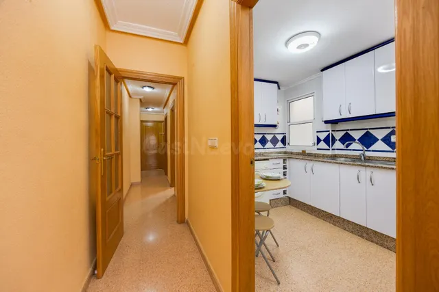 SE VENDE BONITO APARTAMENTO ORIENTADO AL SUR!!!! PLAYA DEL C - foto 2