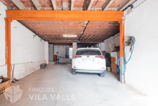 Casa con garaje para 5 coches, 2 terrazas y amplios espacios familiares — 48