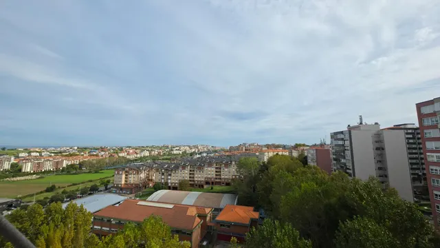 Vive Santander con vistas: amplitud, luminosidad y garaje privado — 4