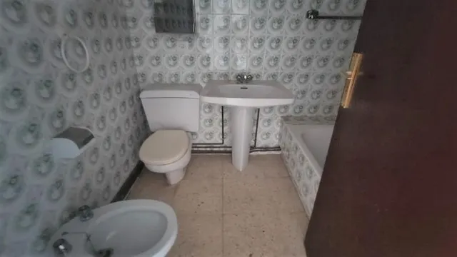 PISO PARA REFORMAR EN LA BAÑEZA — 20