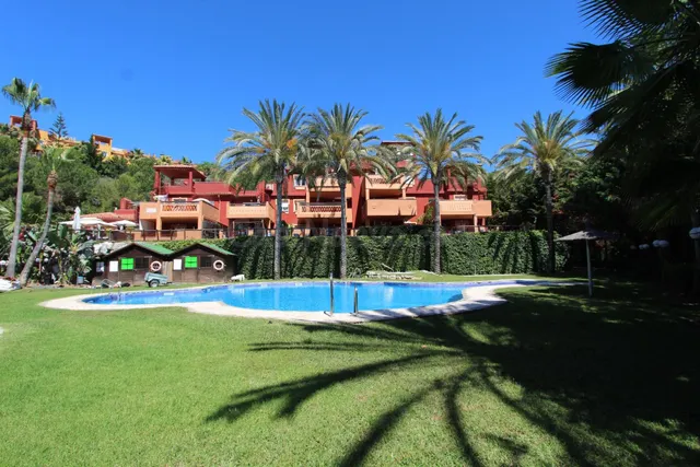 Venta de Vivienda en Marbella, Málaga. Activo Si Posesión / 
