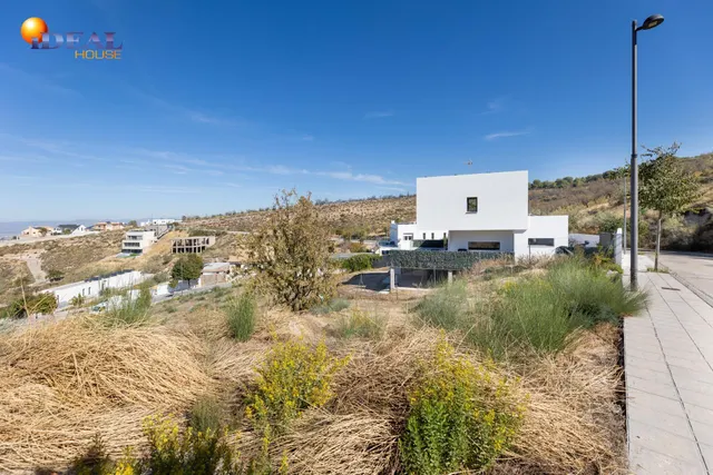 Parcela residencial con proyecto y licencia para construir ya — 8