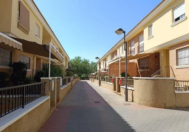 SE VENDE piso OKUPA en C Mercurio 14 EX de Murcia - foto 2