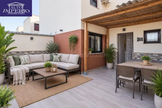Amplia casa de 182 m2 con patio, gran sótano y a menos de 5 minutos del metro — 3
