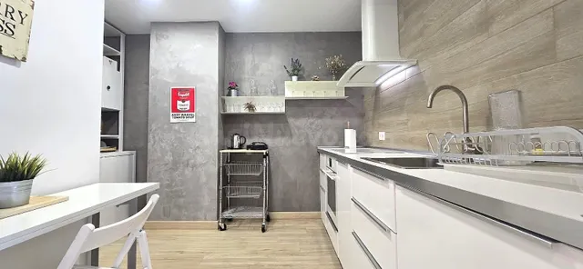 Elegante Apartamento Reformado en Princesa con Vistas Espect - foto 3
