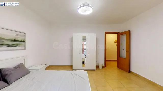 AMPLIA HABITACIÓN DE ALQUILER EN MISLATA CON BALCÓN — 5