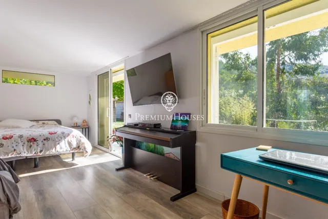 Exclusiva casa en Vallromanes. Naturaleza, privacidad y vistas panorámicas. — 17