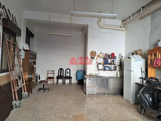 ¡INTERESANTE CASA EN ASPE CON LOCAL Y SOLARIUM. IDEAL PARA R - foto 2