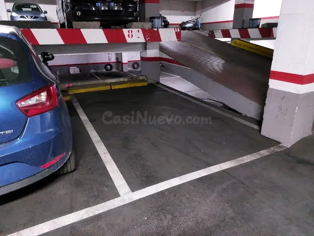 Se vende plaza de parking en el centro de Sabadell - foto 2