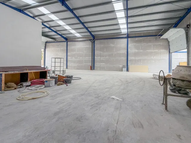 Nave industrial "NUEVA A ESTRENAR" en Atarfe. (Pol. Ind. Los Álamos). — 9