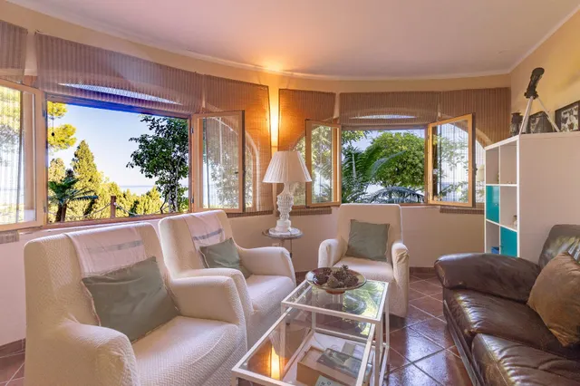 Fantastica Villa mediterránea con vistas panorámicas al mar en Las Rotas — 15