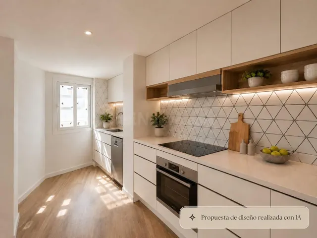 Piso de 2 dormitorios a la venta en Puerto Marina, Benalmáde - foto 4