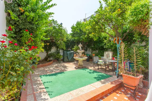 Exclusiva casa con jardín en el centro de El Puerto de Santa María — 10