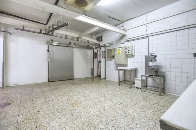 Nave en venta en O´Vilar (Guísamo) — 18