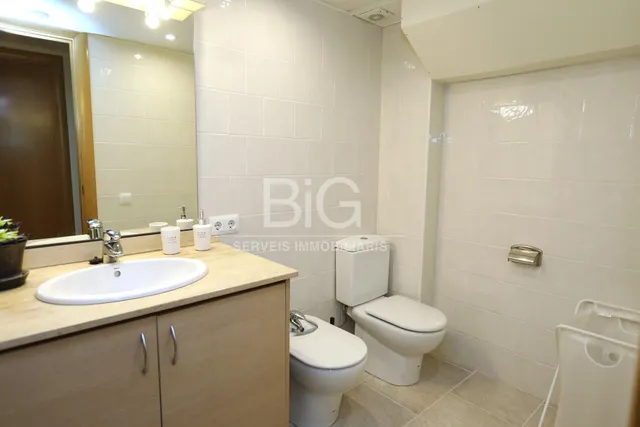 Piso amueblado de 2 hab. en alquiler — 21