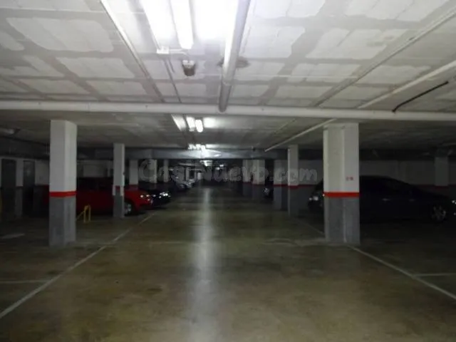 Parking en alquiler anual en Plaça Europa-Covamar - foto 4