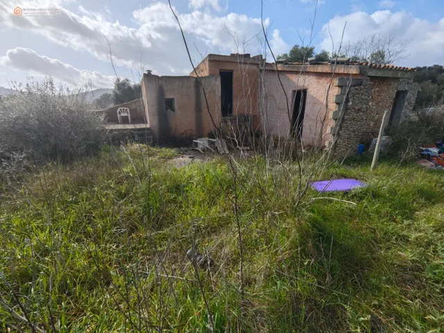 Finca Rústica en Capdepera A Reformar con Construcción Exist - foto 3