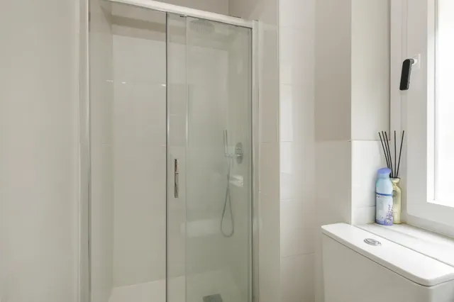 ✨ EXCLUSIVO PISO DE 253 m2 EN GRANADA CENTRO – 2.800 €/MES DE RENTABILIDAD — 19