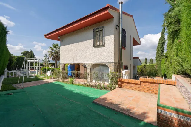Chalet independiente en urbanizacion el puntal Padul. — 24