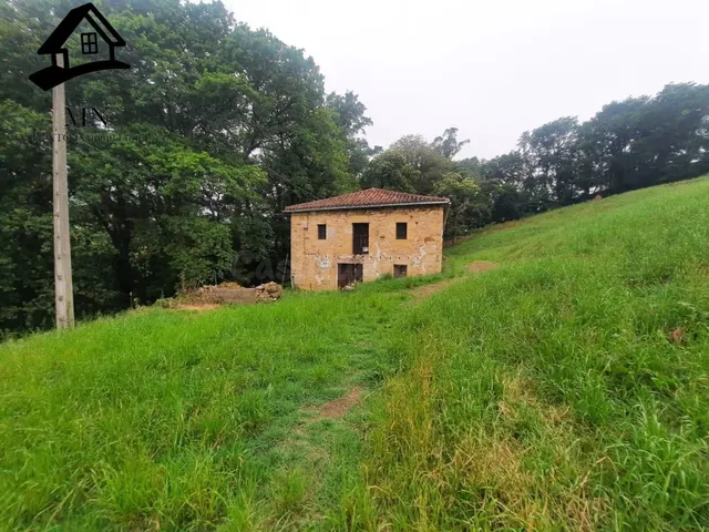 Auténtica Cabaña Pasiega de 268 m2 en espectacular finca de  - foto 5