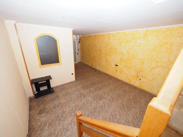 SE VENDEN CUATRO CASAS ADOSADA EN TERRASSA, ZONA SANT PERE NORD — 6