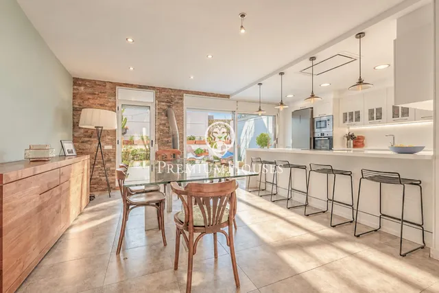 Casa con terraza en Les Casernes — 11