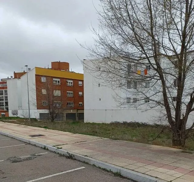 TERRENO URBANO EN LEON — 8