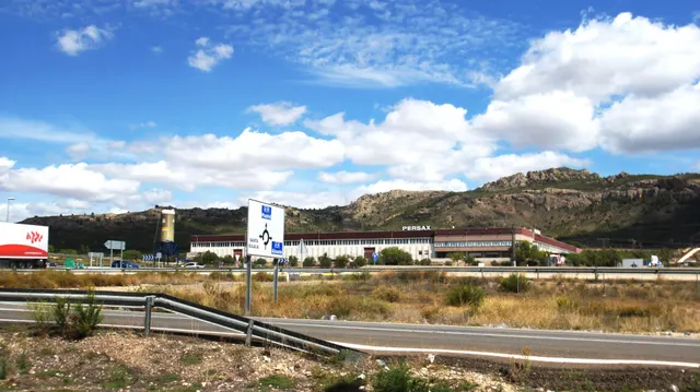 VENTA DE RESTAURANTE EN AUTOVIA ALICANTE-MADRID — 39