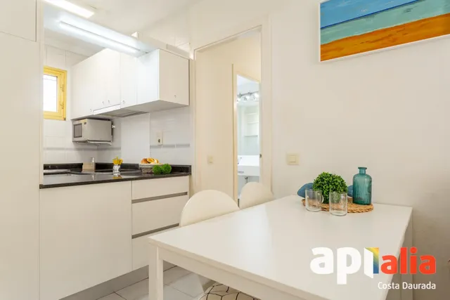 Apartamento en Paseo Miramar con Terraza esquinera y Plaza de Parking. — 11