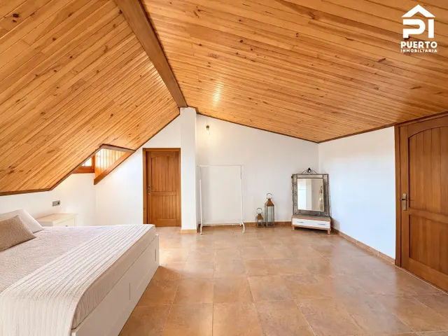 Dos casas, piscina privada y barbacoa en una parcela de 970 m2 — 21