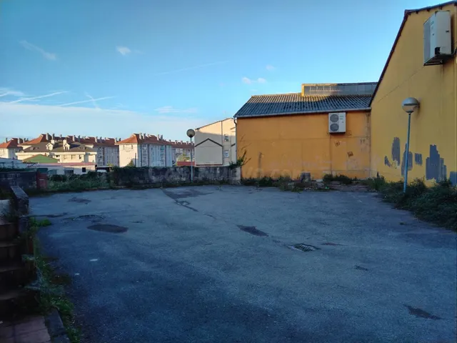 Local comercial 717m² en alquiler - Peñacastillo - Nuevamont - foto 3