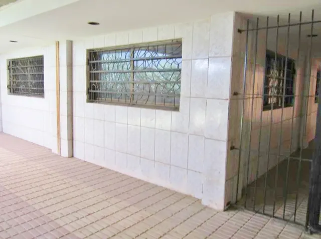 Oportunidad invesores!!! Gran local comercial de 300 metros en la Av. de Denia. — 24