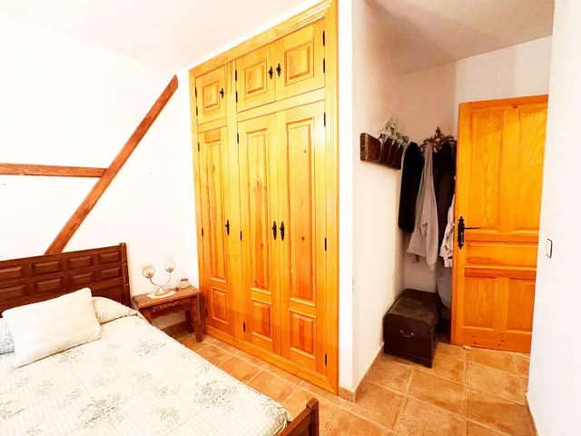 Urbis te ofrece una casa en venta en Navarredonda de la Rinconada, Salamanca. — 34
