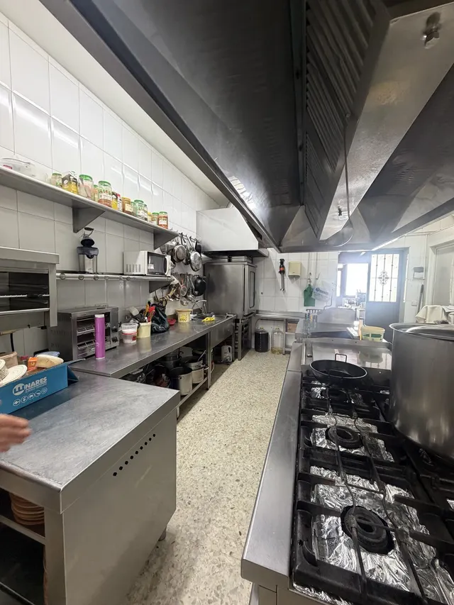 Restaurante 350m² en venta - Costa Del Sol — 8
