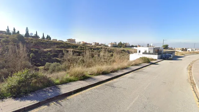 Terreno urbano en venta en La Zubia - Calle Cubillas — 4