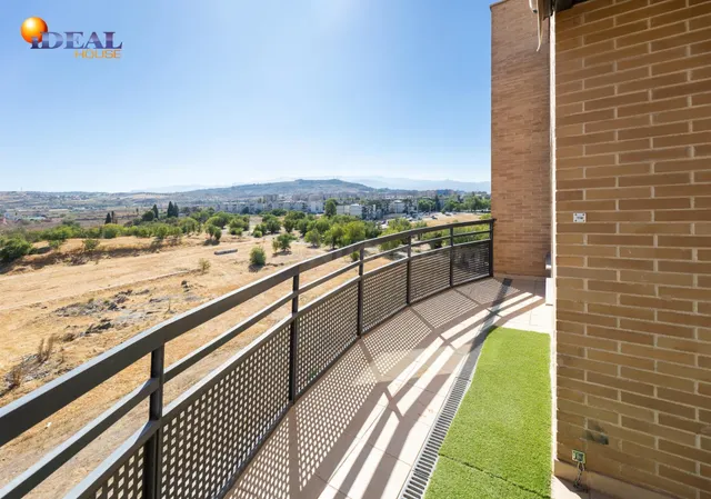¡Espectacular Ático Reformado con Gran Terraza, Vistas Despe - foto 5