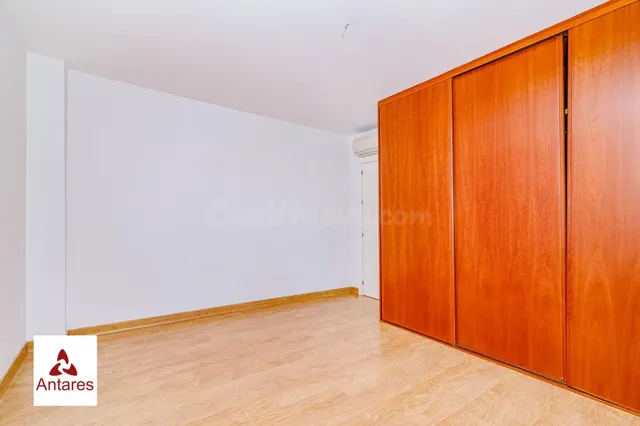 Atico muy amplio con gran terraza en Arabial — 28