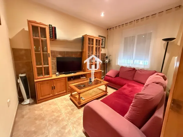 Espectacular casa pareada reformada en san vicente del raspeig: 142m2, 5 dormitorios, patio y terraza con solárium — 8