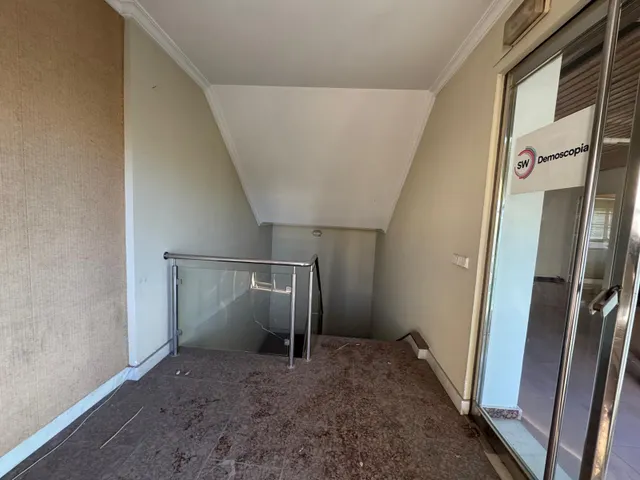 LOCAL COMERCIAL ZONA PLAZA DEL CABALLO — 25