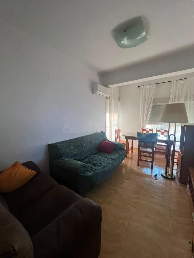Piso en Zapillo Temporada Estudiantil - foto 4