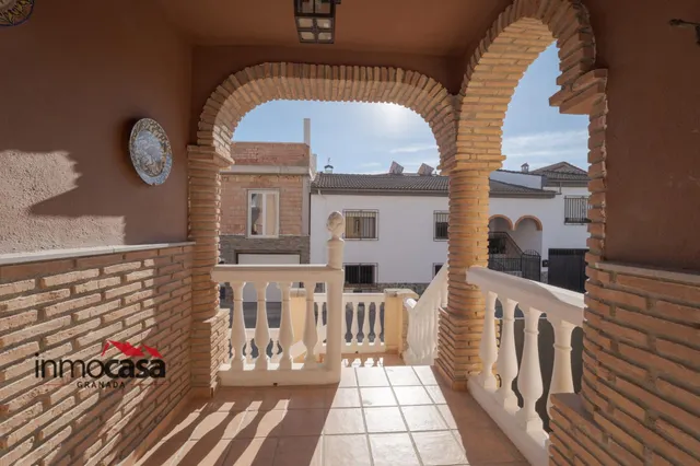 Espectacular vivienda pareada con piscina y amplio patio en Las Gabias (Granada) — 8