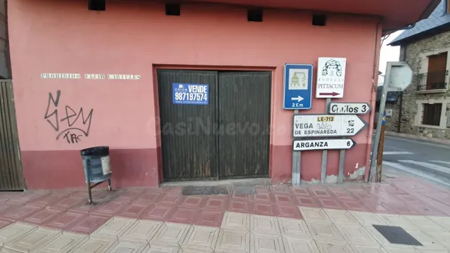 SE VENDE O SE ALQUILA LOCAL EN CACABELOS