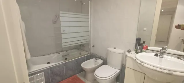 ¡OPORTUNIDAD! APARTAMENTO DE 2 DORMITORIOS Y 2 BAÑOS CON GRAN TERRAZA, BALCÓN Y PISCINA CERCA DEL MAR — 7