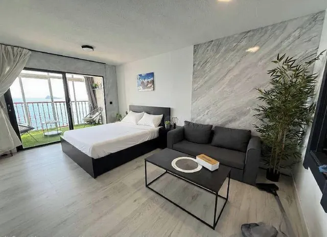 Estudio en venta en Primera linea de playa Levante