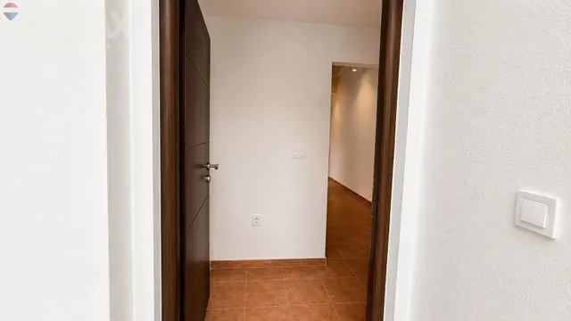CHALET PAREADO A ESTRENAR — 6