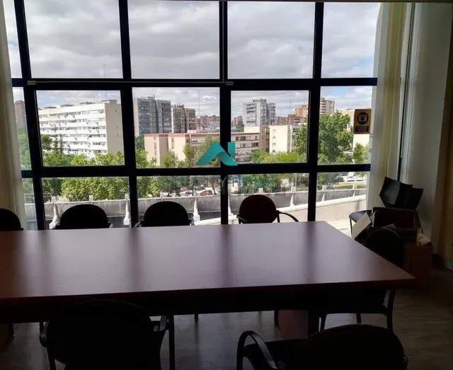 Nave de alquiler en Valdebebas - Valdefuentes, Madrid - foto 3